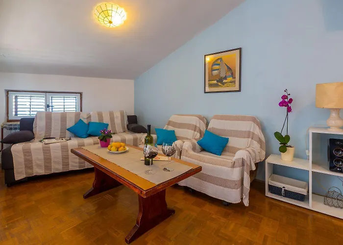 Zentrumsnahes Nur 130 Meter Zum Mit Meerblick - Hunde Willkommen Apartamento Crikvenica