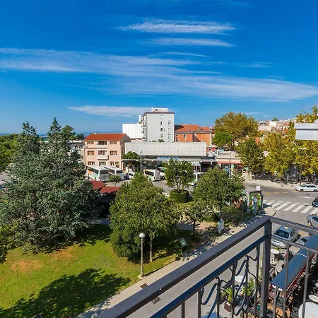 Zentrumsnahes Nur 130 Meter Zum Mit Meerblick - Hunde Willkommen * Crikvenica