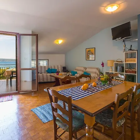 Apartment Zentrumsnahes Nur 130 Meter Zum Mit Meerblick - Hunde Willkommen