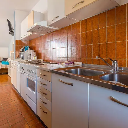 Zentrumsnahes Nur 130 Meter Zum Mit Meerblick - Hunde Willkommen アパート *