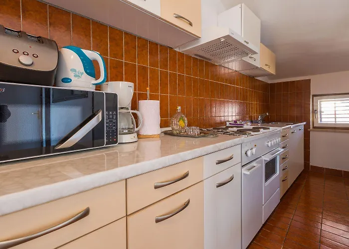 Zentrumsnahes Nur 130 Meter Zum Mit Meerblick - Hunde Willkommen * ツリクヴェニツァ